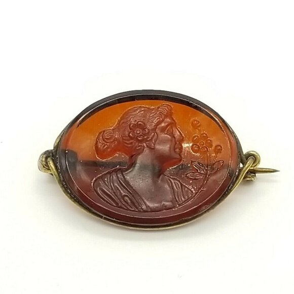 Vintage Jewelry - Victorian Brown Amber Topaz Glass Cameo Press Mold